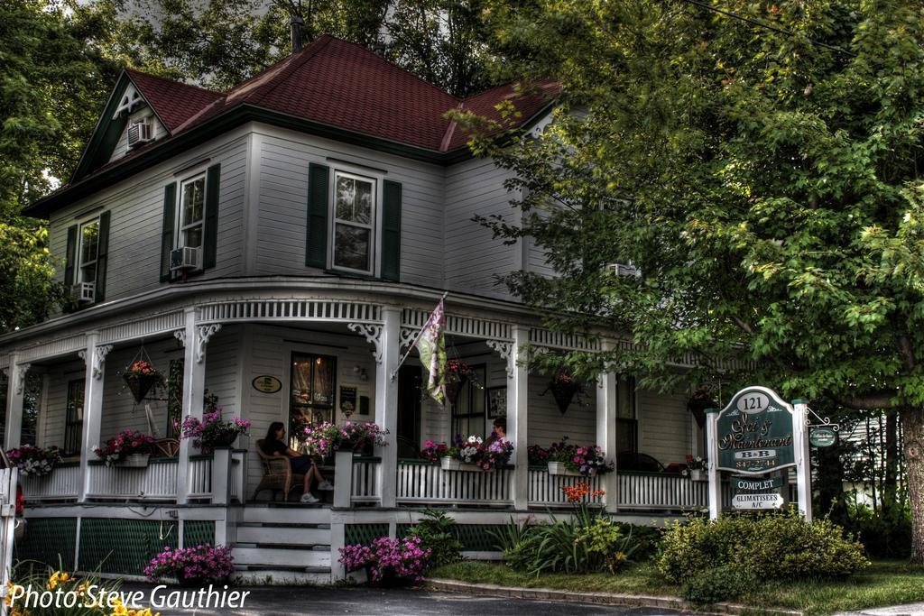 Bed and Breakfast Ici Et Maintenant Magog Exterior foto